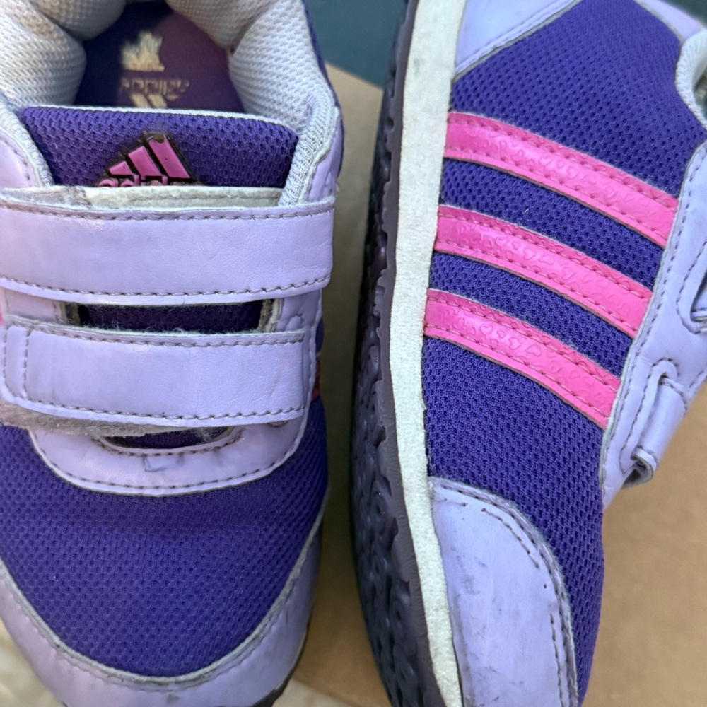 Adidas Girls Purple Pink Velcro Sneakers Size 9 Toddler Athletic - Picture 5 of 10
